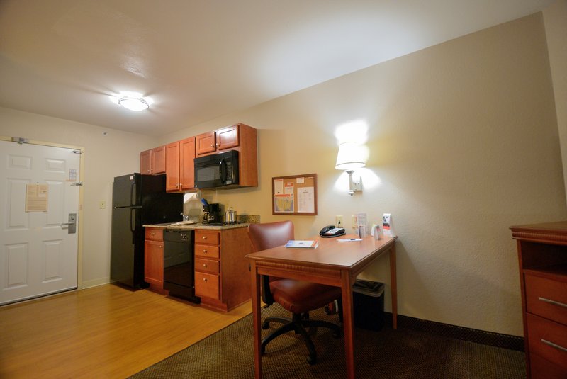 Candlewood Suites SECAUCUS - MEADOWLANDS - Secaucus, NJ