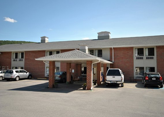 Econo Lodge - Harpers Ferry, WV