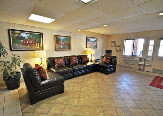 Econo Lodge - Harpers Ferry, WV