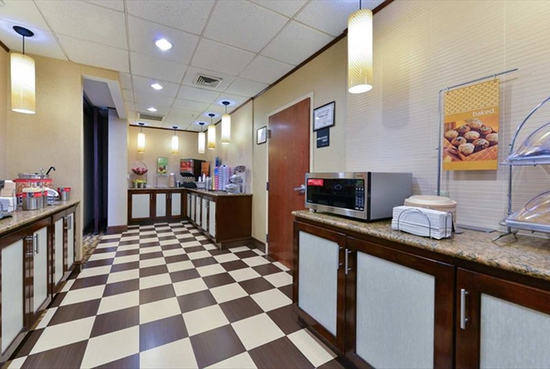 Hampton Inn Linden - Linden, NJ