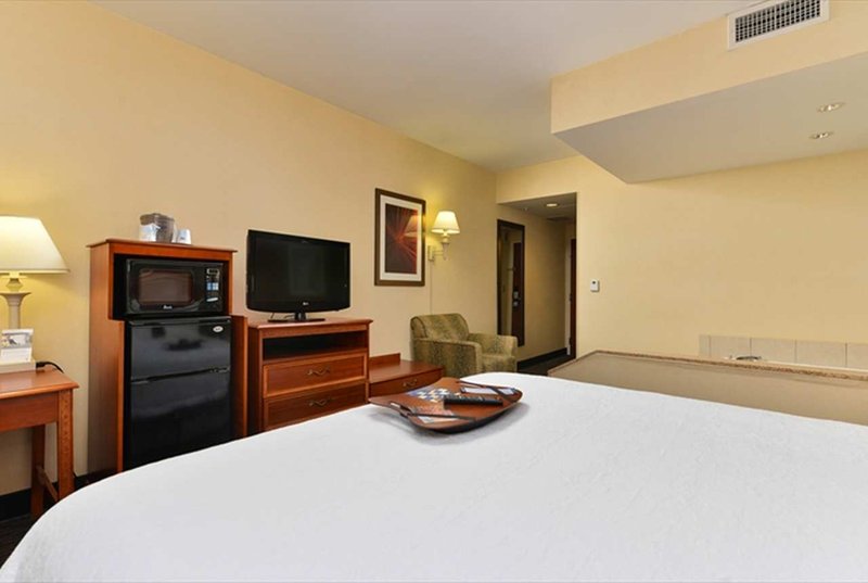Hampton Inn Linden - Linden, NJ