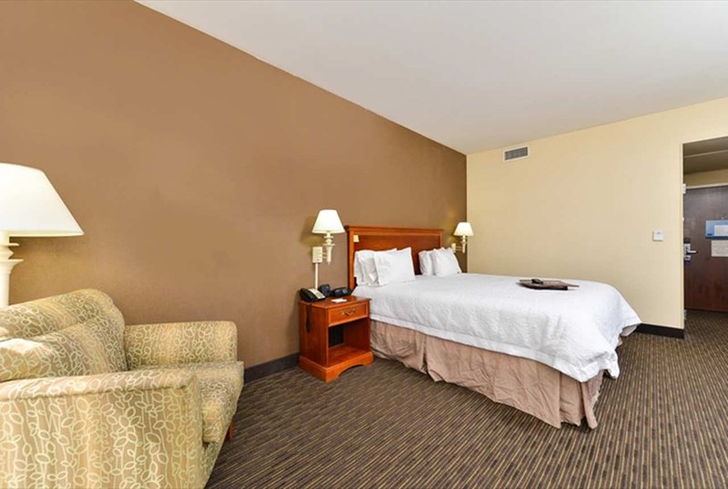 Hampton Inn Linden - Linden, NJ