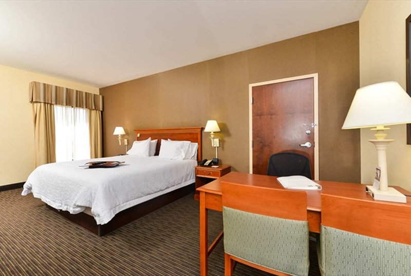 Hampton Inn Linden - Linden, NJ