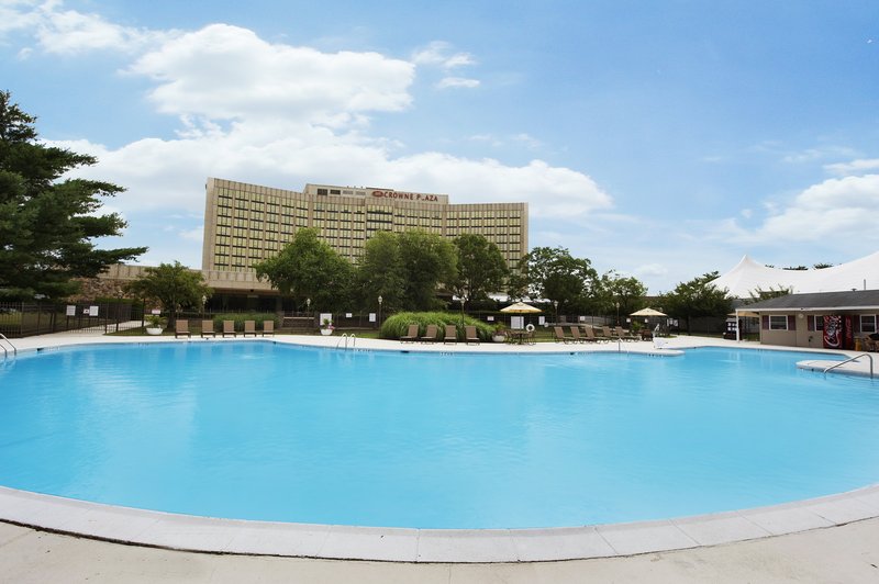 Crowne Plaza Philadelphia-Cherry Hill - Cherry Hill, NJ