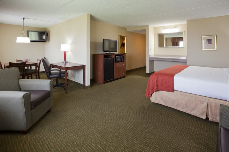 Holiday Inn AUSTIN CONFERENCE CENTER - Austin, MN