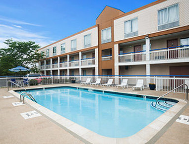 Howard Johnson Romulus Detroit Metro Airport - Romulus, MI