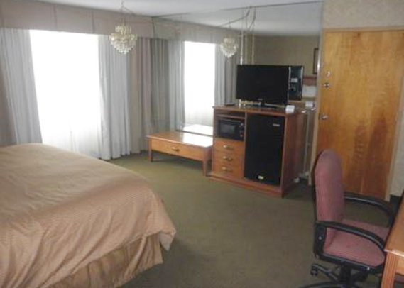 Clarion-Summit Ctr - Tupelo, MS