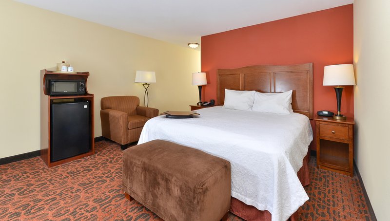 Hampton Inn Muscatine - Muscatine, IA