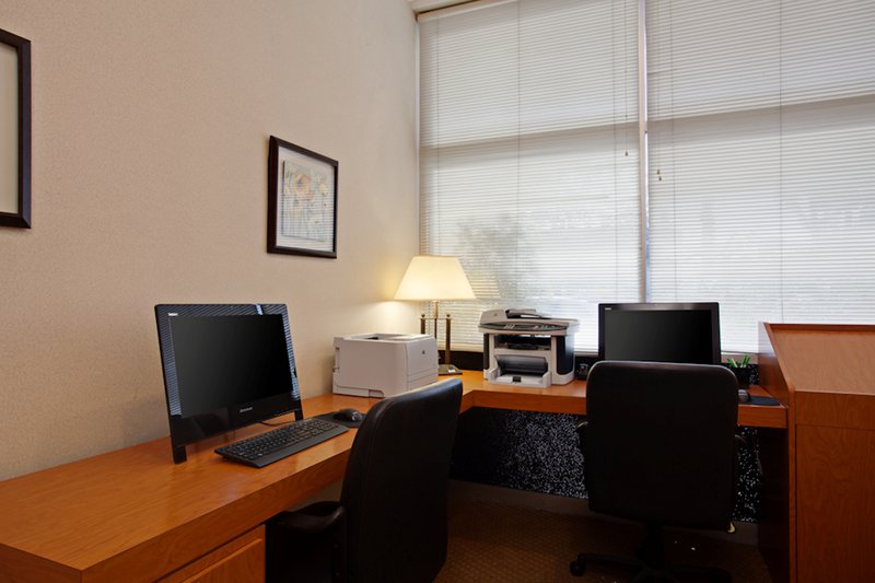 Holiday Inn - Long Beach, CA