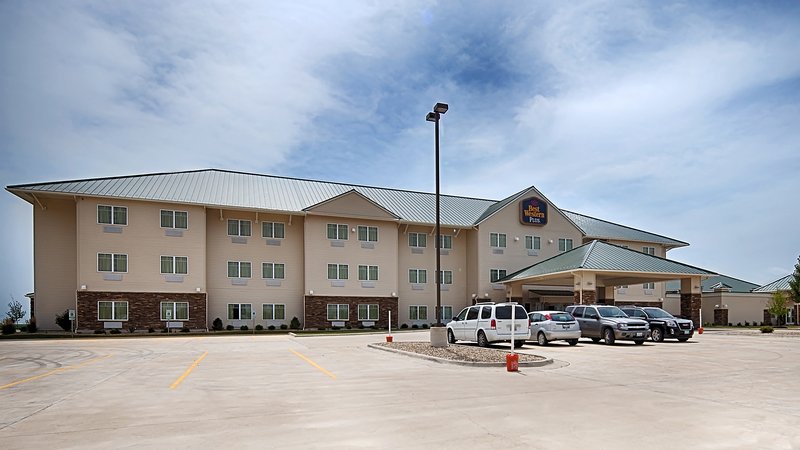 BEST WESTERN PLUS Green Mill Village Hotel & Suites - Arcola, IL
