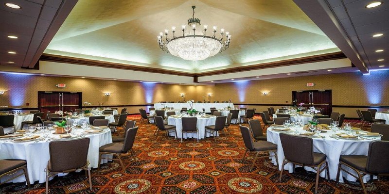 Vineyards Chop House-Crowne Plaza Hotel Concord - Concord, CA