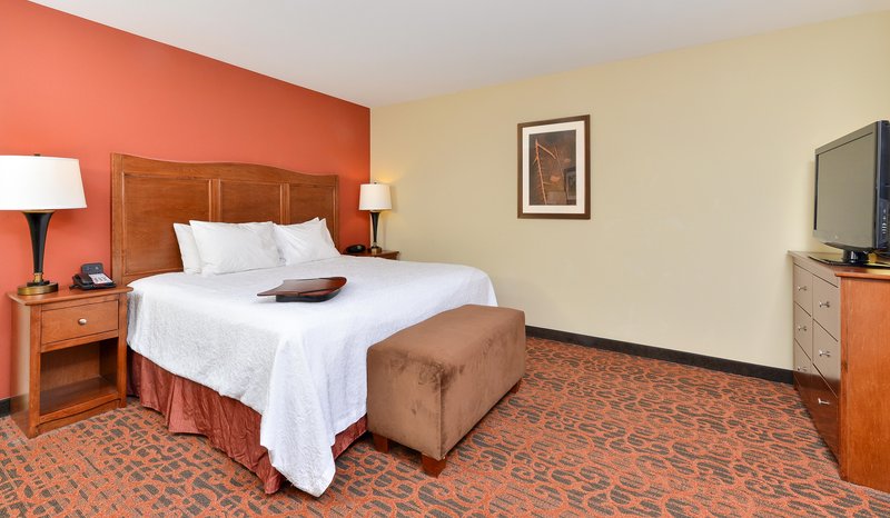 Hampton Inn Muscatine - Muscatine, IA