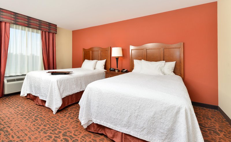 Hampton Inn Muscatine - Muscatine, IA