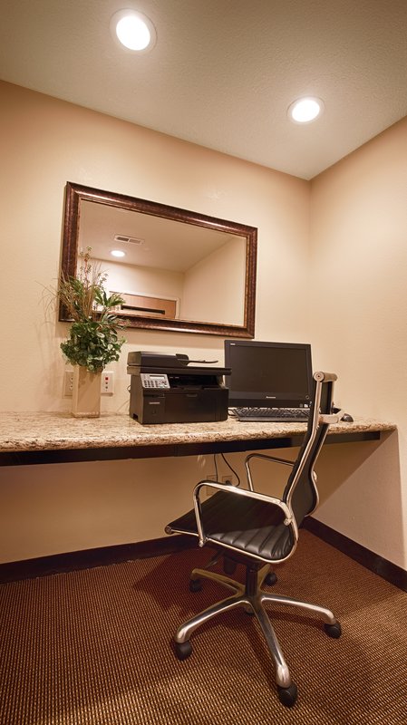 BEST WESTERN PLUS Lonoke Hotel - Lonoke, AR