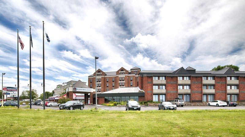 BEST WESTERN PLUS Wynwood Hotel & Suites - Portsmouth, NH