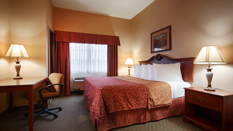 Best Western Plus-Capital Inn - Jefferson City, MO