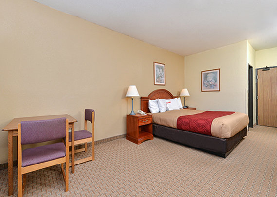 Econo Lodge - Decatur, IN