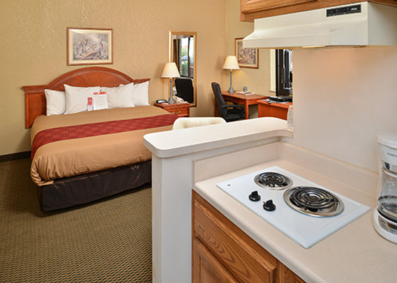 Econo Lodge - Decatur, IN