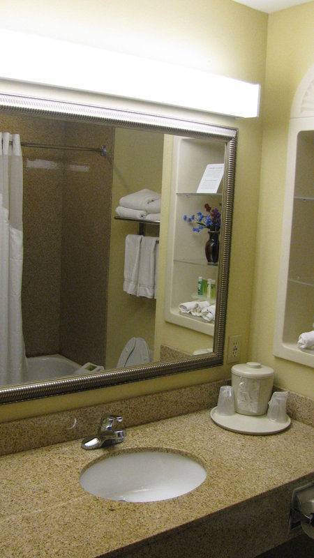 Holiday Inn Express & Suites BILOXI- OCEAN SPRINGS - Pearlington, MS