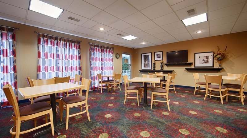 Best Western - Clear Lake, IA