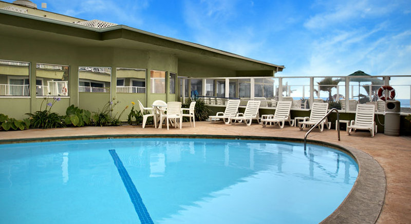 Surfer Beach Hotel - San Diego, CA