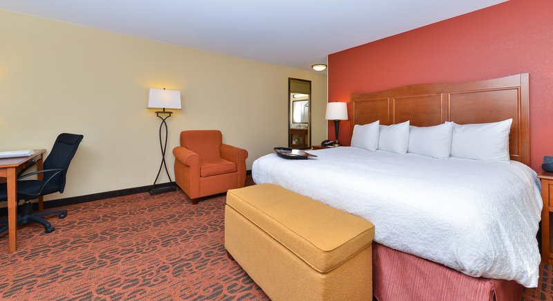 Hampton Inn Clinton - Clinton, IA