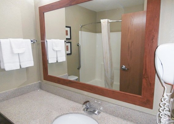 Comfort Inn - Grain Valley, MO