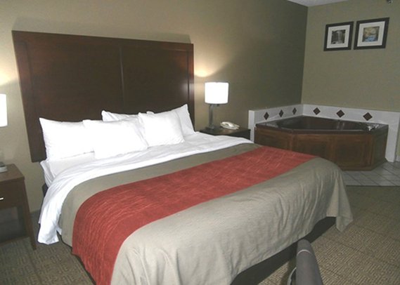 Comfort Inn - Grain Valley, MO