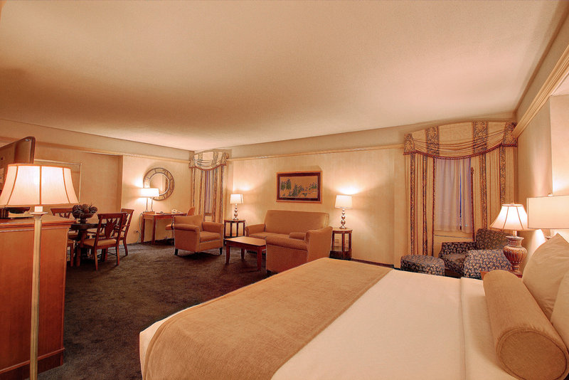 Crowne Plaza PITTSFIELD-BERKSHIRES - Pittsfield, MA