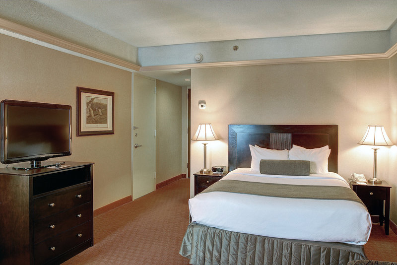 Crowne Plaza PITTSFIELD-BERKSHIRES - Pittsfield, MA