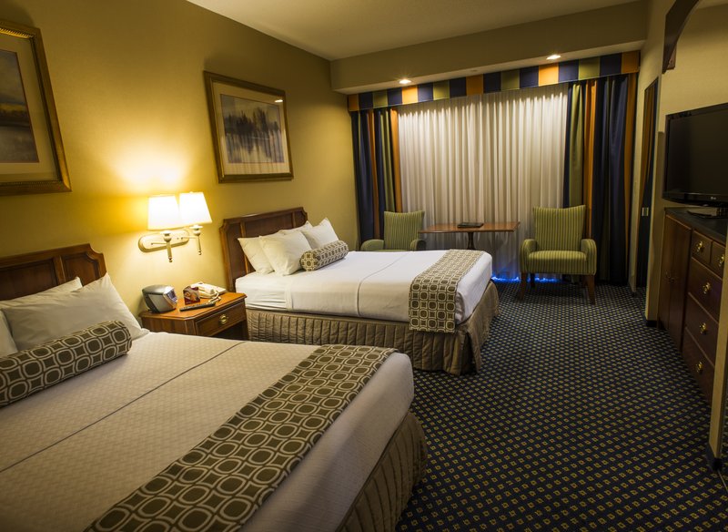 Crowne Plaza-Springfield - Mount Pulaski, IL