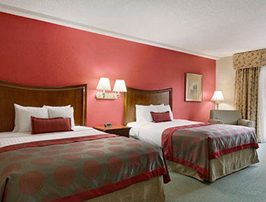 Ramada By Wyndham Raleigh - Raleigh, NC