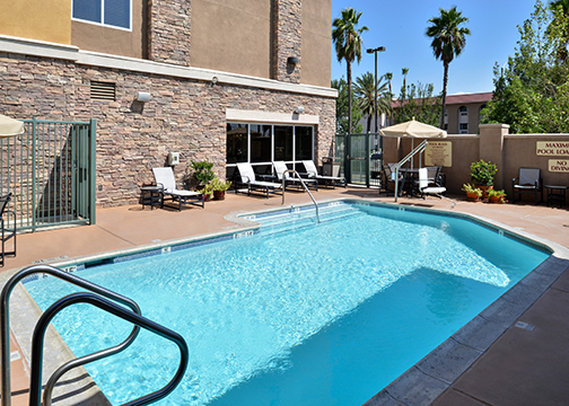 Comfort Suites Ontario Convention Center - Ontario, CA