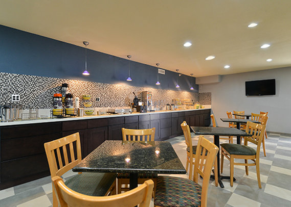 Rodeway Inn & Suites - Needles, CA