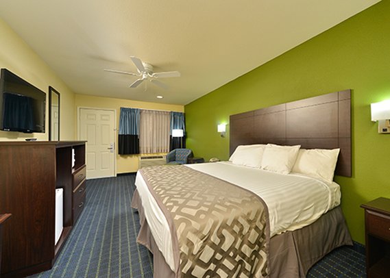 Rodeway Inn & Suites - Needles, CA