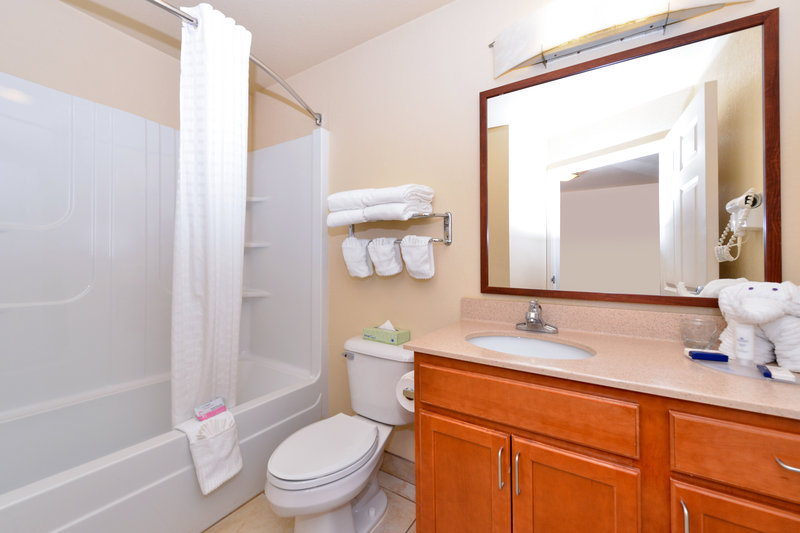 Candlewood Suites Bloomington-Normal - Colfax, IL