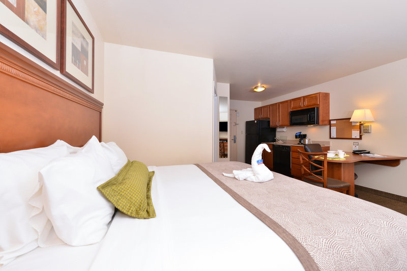 Candlewood Suites Bloomington-Normal - Colfax, IL