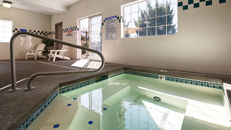 BEST WESTERN Oak Meadows Inn - Saint Helens, OR