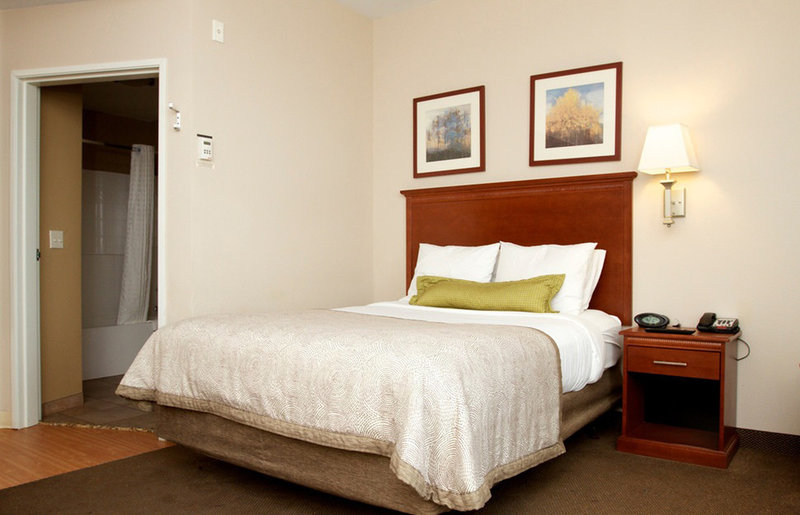 Candlewood Suites SANTA MARIA - Santa Maria, CA