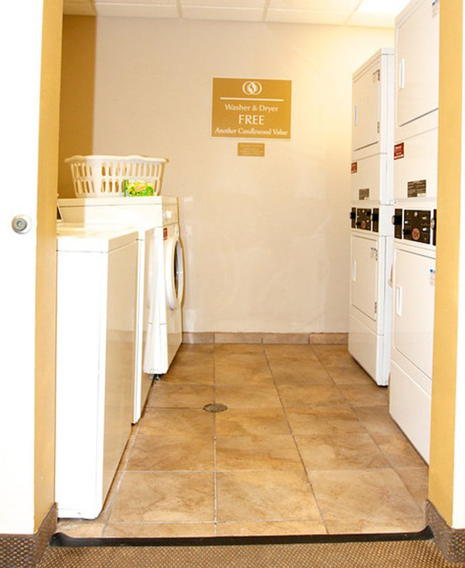 Candlewood Suites SANTA MARIA - Santa Maria, CA