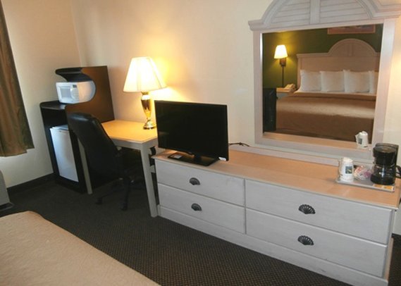 Quality Inn - Mission, KS