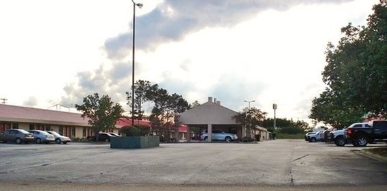 Rodeway Inn - Brookhaven, MS