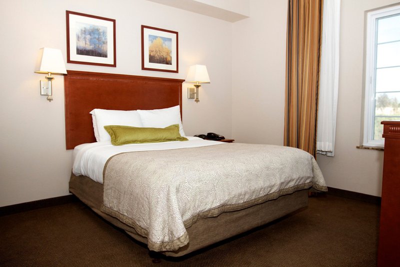 Candlewood Suites SANTA MARIA - Santa Maria, CA