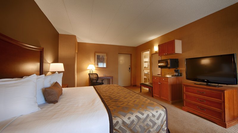 Best Western Plus North Haven Hotel - North Haven, CT