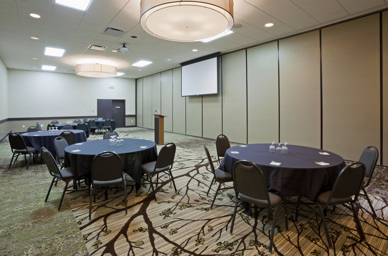 Holiday Inn - New Ulm, MN