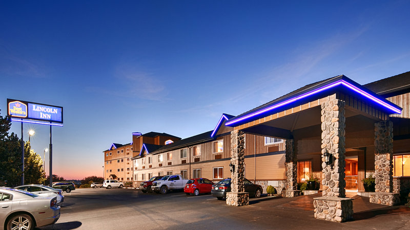 Best Western Astoria Bayfront Hotel - Astoria, OR