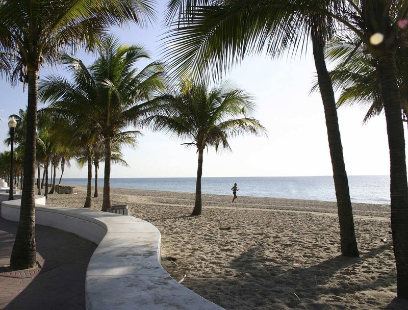 Fort Lauderdale Grande And Yacht Club - Fort Lauderdale, FL