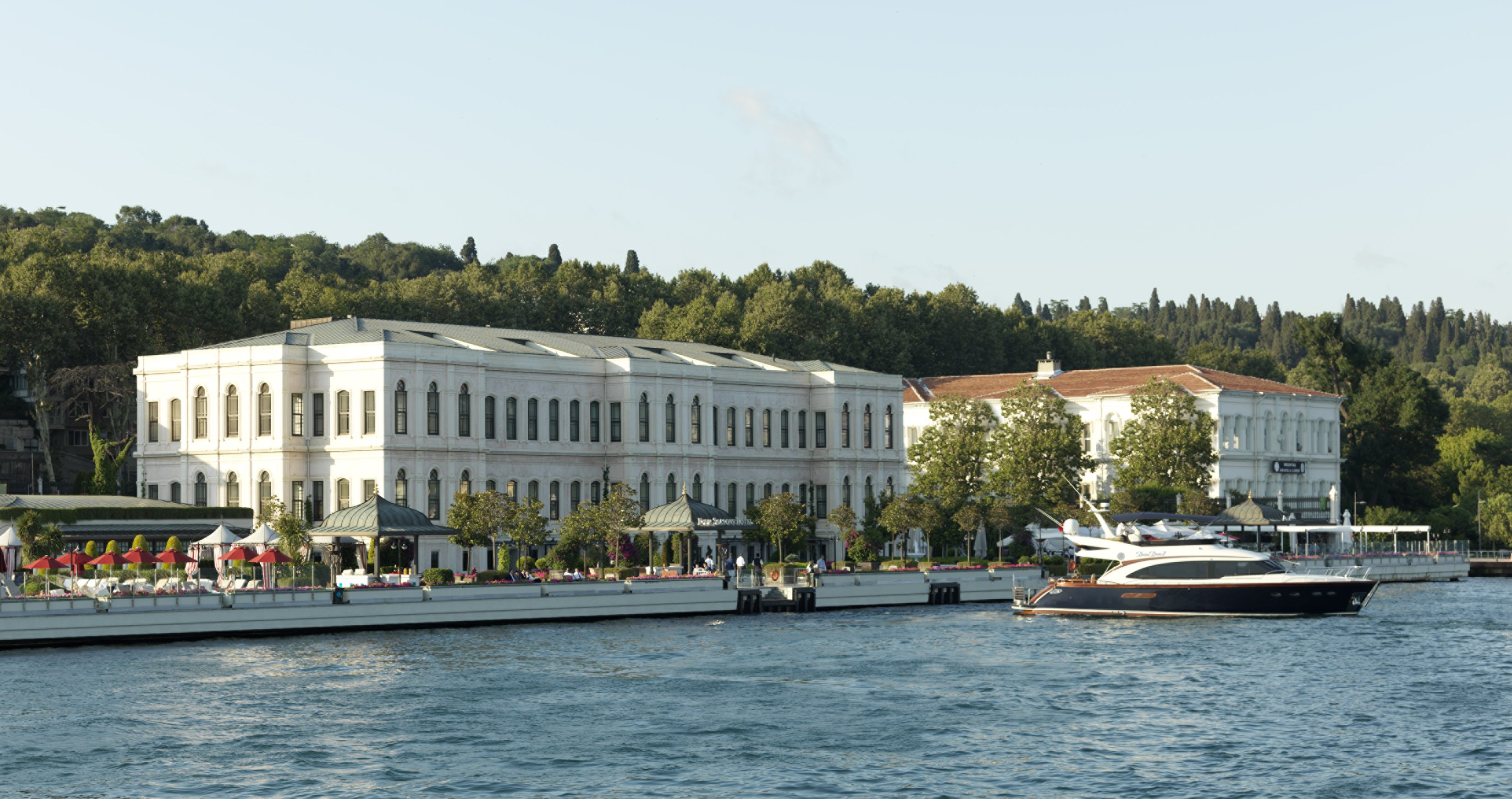 Four Seasons Hotel Bosphorus Deluxe Istanbul Turkey Hotels Gds Reservation Codes Travel Weekly