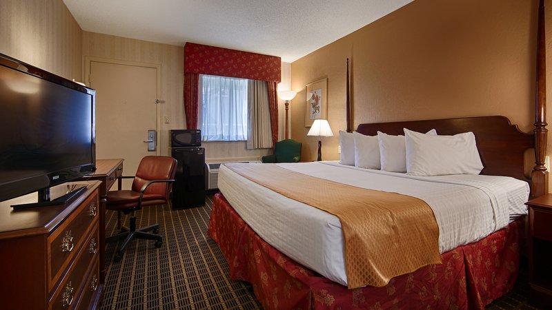 Best Western Green Tree Inn - Clarksville, IN