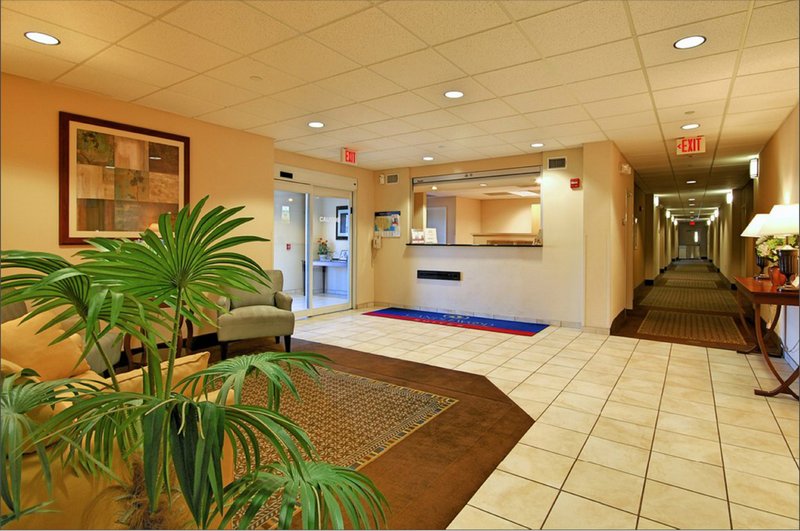 Candlewood Suites Pearl - Pearl, MS